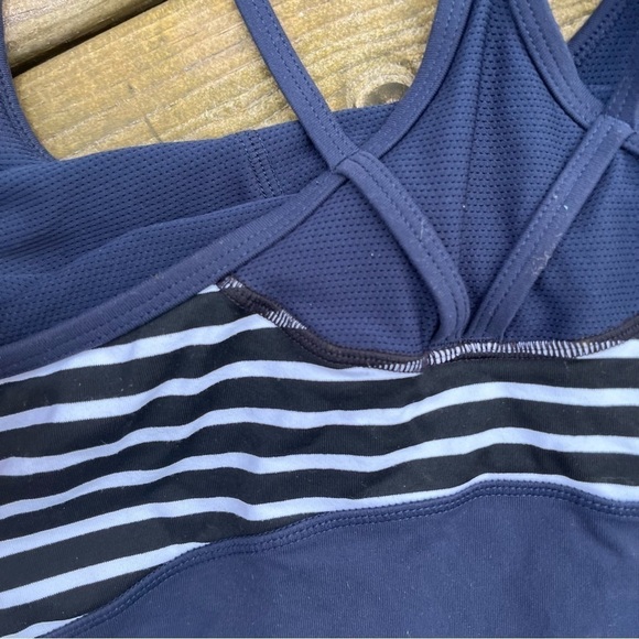 Athleta Stripe Support Top in Navy and White  M 2 in 1 yoga - Picture 9 of 10